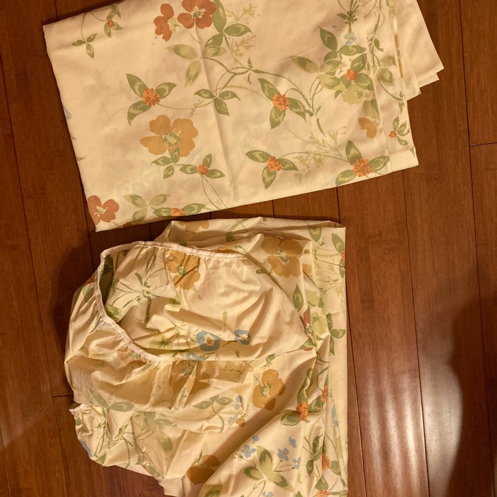 Floral Cream Bedding Sheet Set